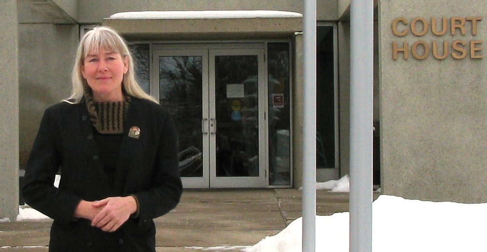 2013 01 18 Jessica Ernst attending court in Drumheller where by law the